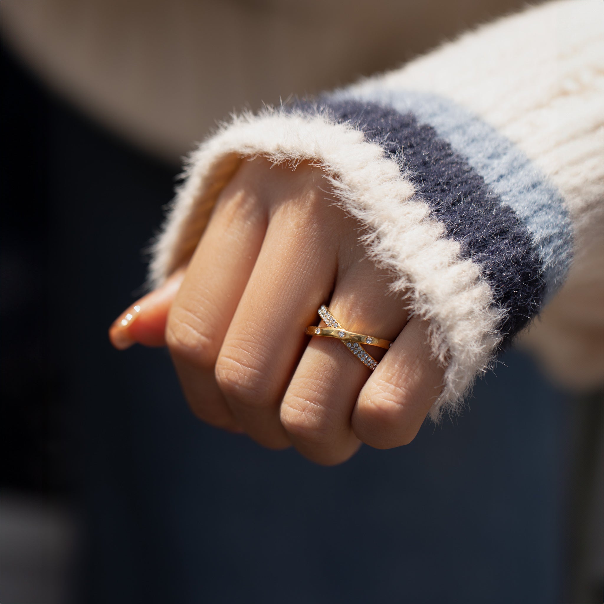 Golden Entwined Elegance Ring