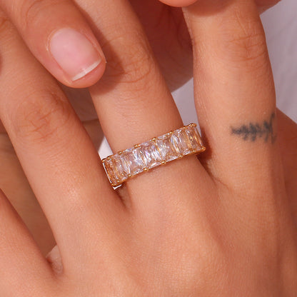 Sparkling Band Ring