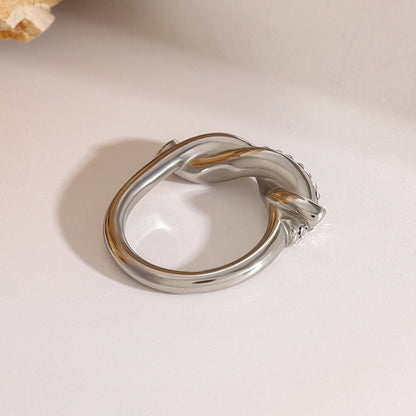 Twisted Knot Ring