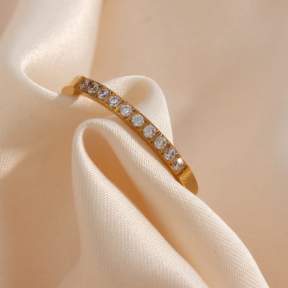 Sparkling Thin Band Ring